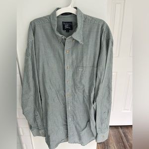 Men’s Authentic Burberry Long Sleeve Button Up Shirt Large